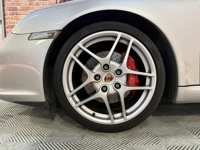 Porsche 911 image 7