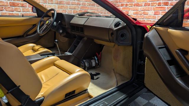 Ferrari Testarossa image 9