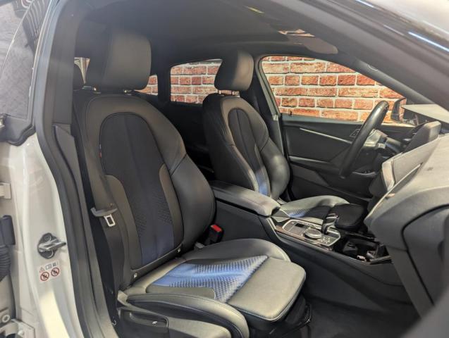 Bmw 218 image 7