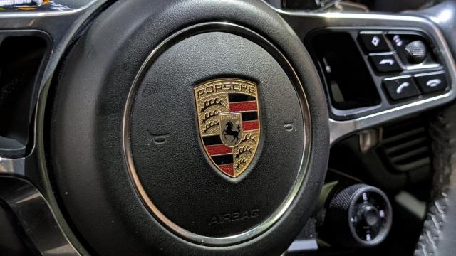 Porsche Cayenne image 4