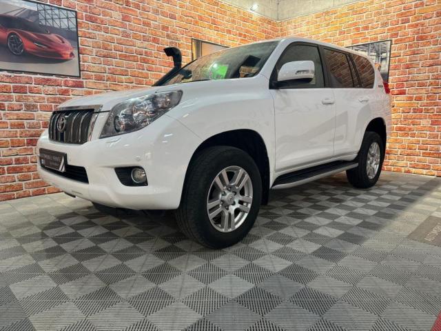 Toyota Land Cruiser image 2