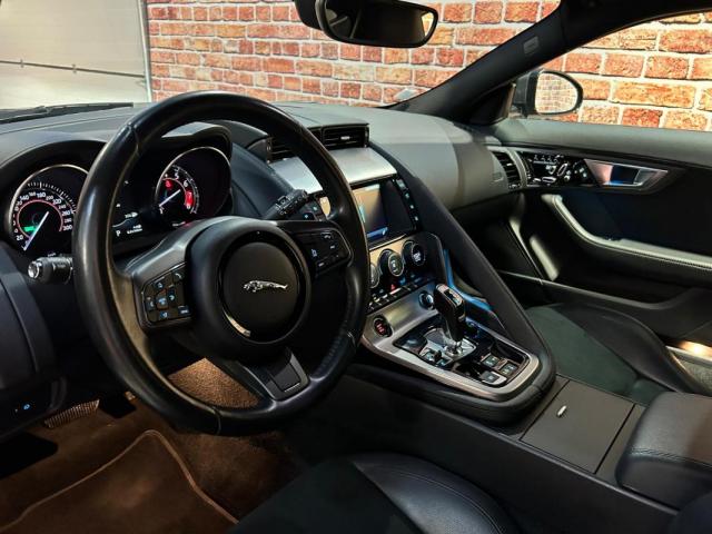 Jaguar F-Type image 5
