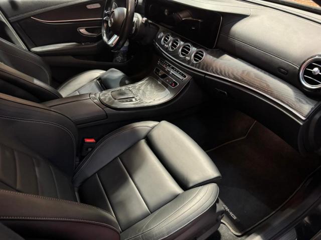 Mercedes Benz E 300 image 3