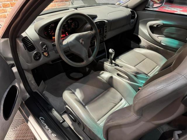 Porsche 911 image 1