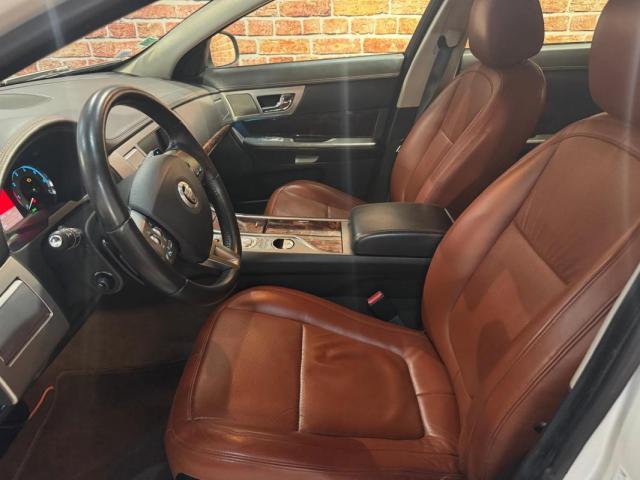 Jaguar Xf image 6