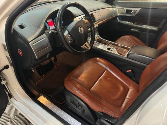 Jaguar Xf image 9