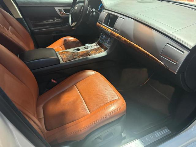 Jaguar Xf image 4