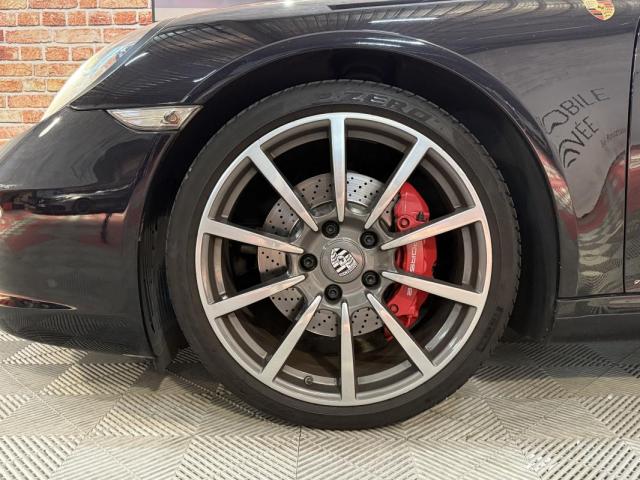 Porsche 911 image 7
