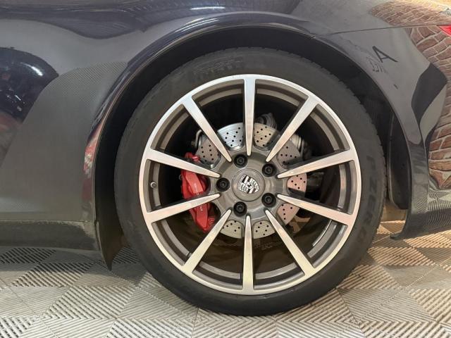 Porsche 911 image 2