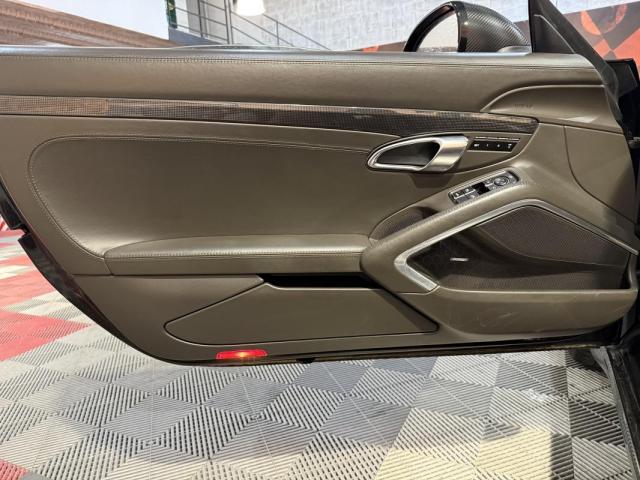 Porsche 911 image 4