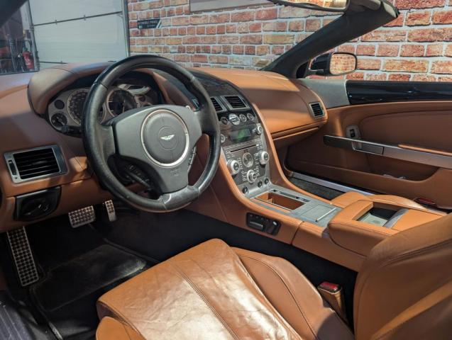 Aston Martin Db9 image 4