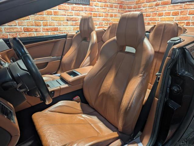 Aston Martin Db9 image 9
