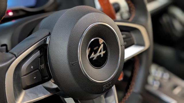 Alpine A110 image 2