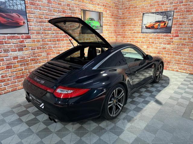 Porsche 911 image 4