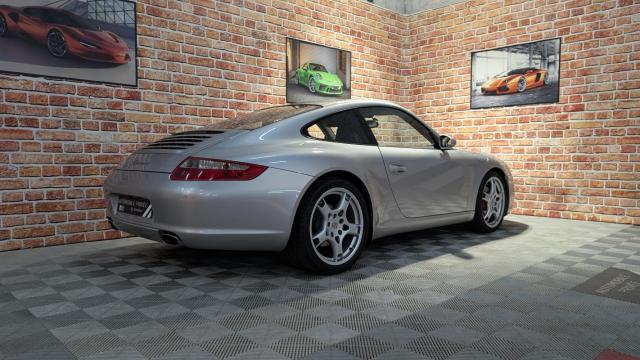 Porsche 911 image 5
