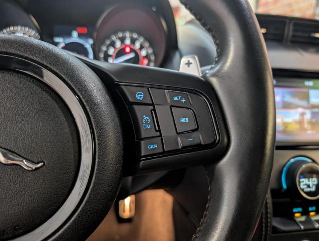 Jaguar F-Type image 1