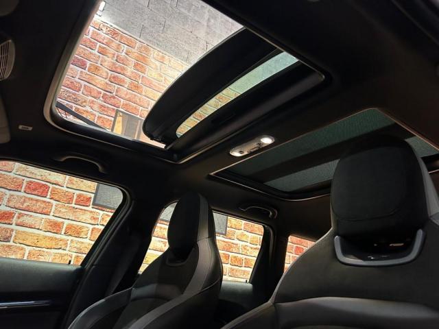 Mini Clubman image 5