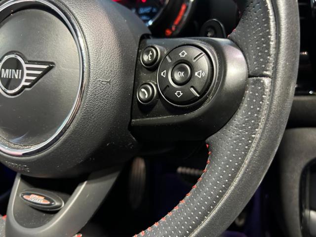 Mini Clubman image 8
