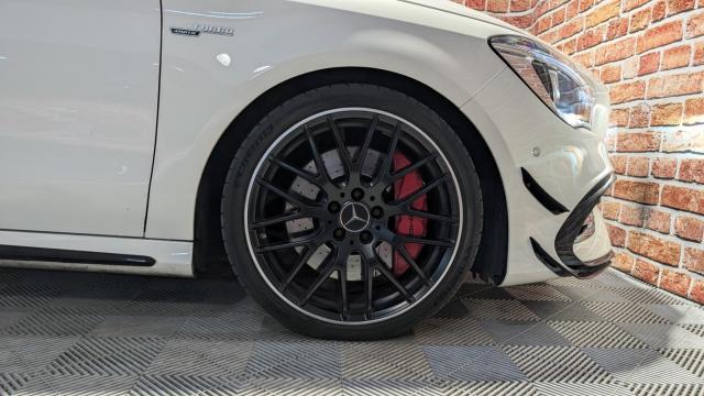 Mercedes Benz Cla image 2
