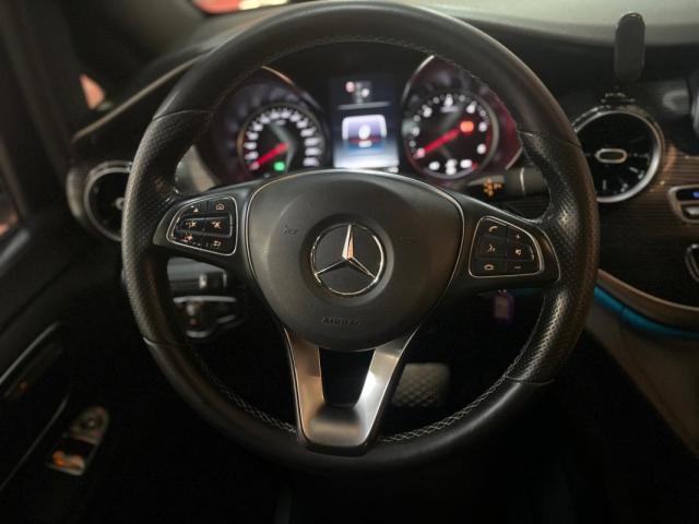 Mercedes Benz V 250 image 8