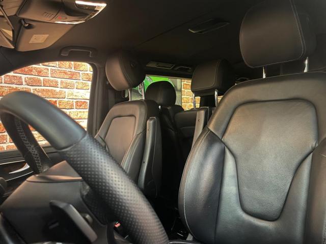 Mercedes Benz V 250 image 2