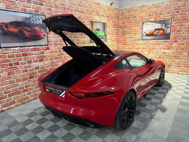 Jaguar F-Type image 2