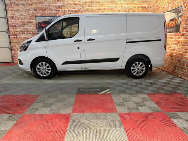 Ford Transit Custom image 3