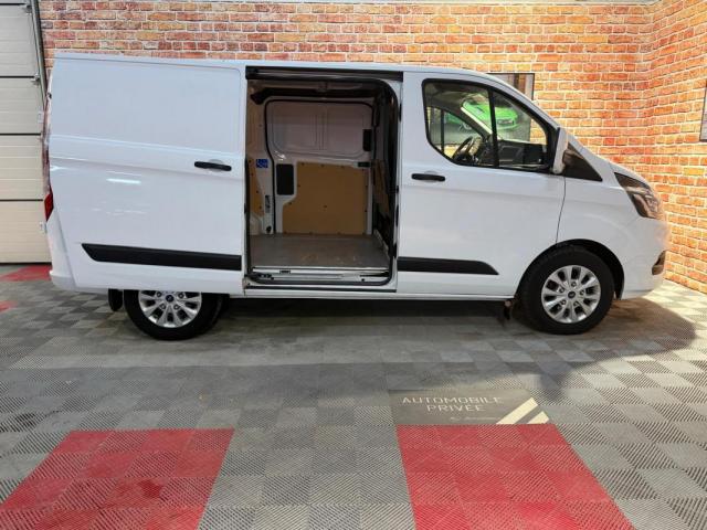 Ford Transit Custom image 9