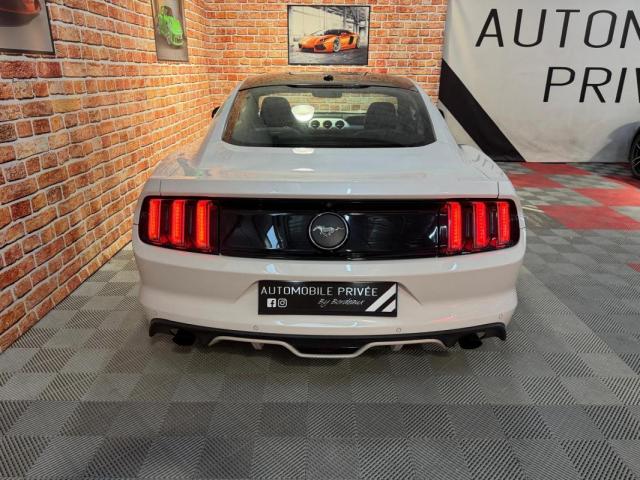 Ford Mustang image 9