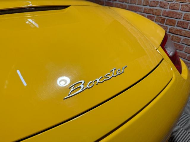 Porsche Boxster image 6