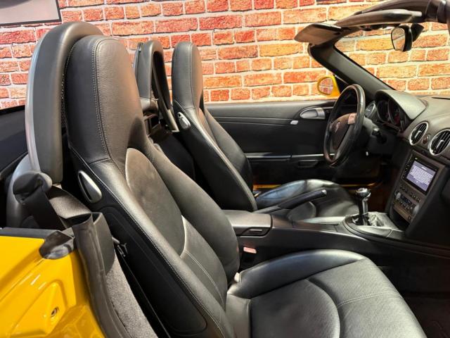 Porsche Boxster image 4