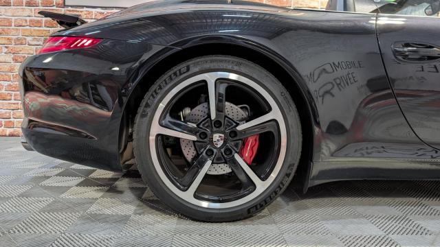 Porsche 911 image 8