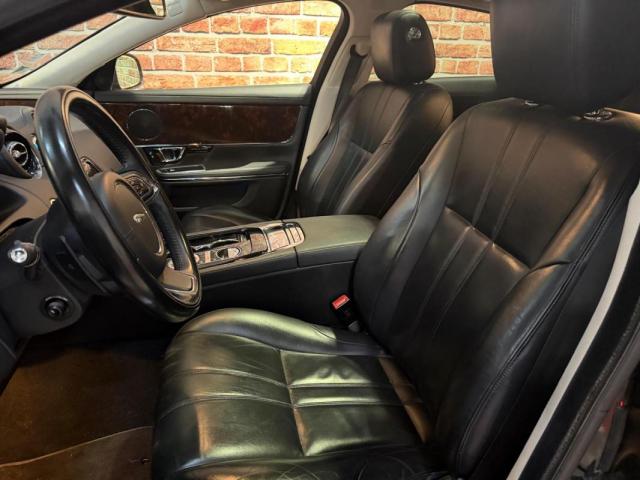Jaguar Xj image 8