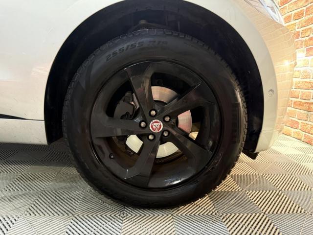 Jaguar F-Pace image 7