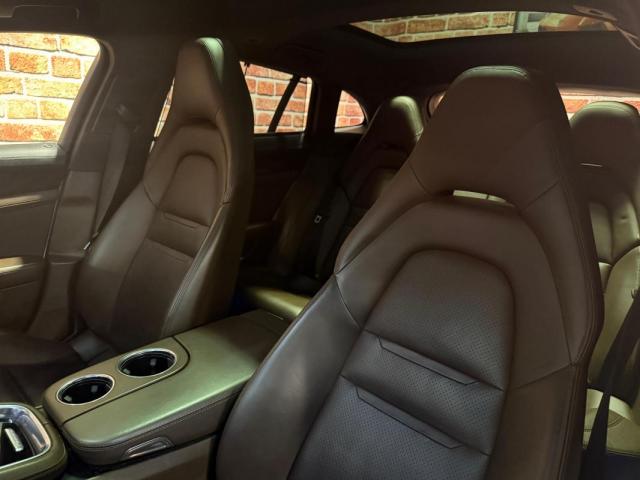 Porsche Panamera image 1