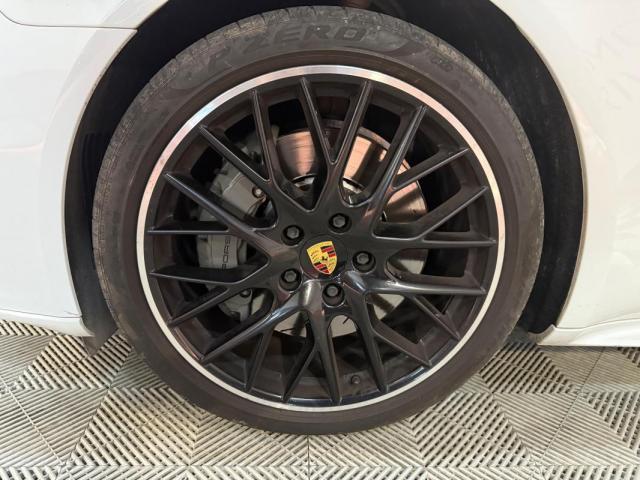 Porsche Panamera image 6