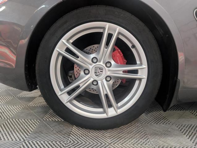 Porsche Boxster image 6