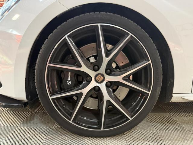 Seat Leon image 5