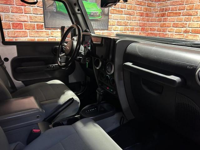 Jeep Wrangler image 4