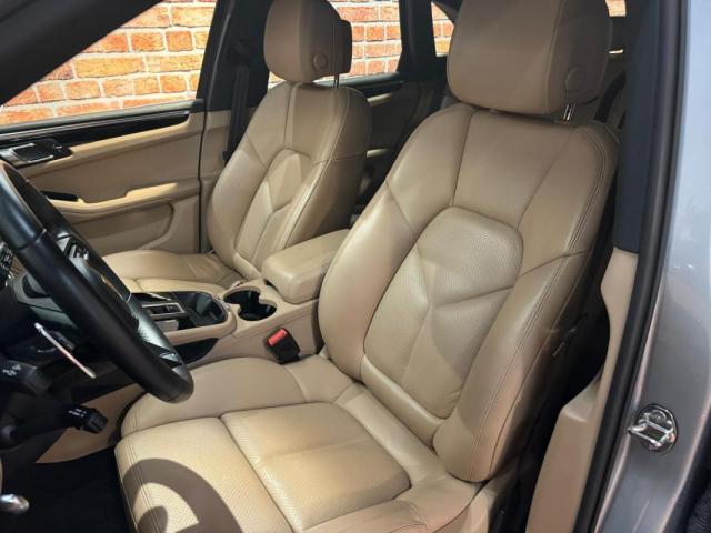 Porsche Macan image 6