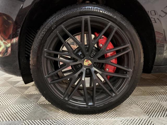 Porsche Macan image 1