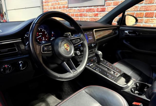 Porsche Macan image 4