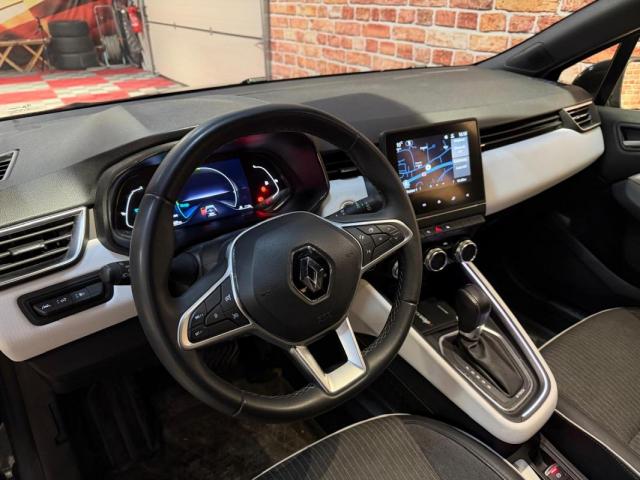 Renault Clio image 8