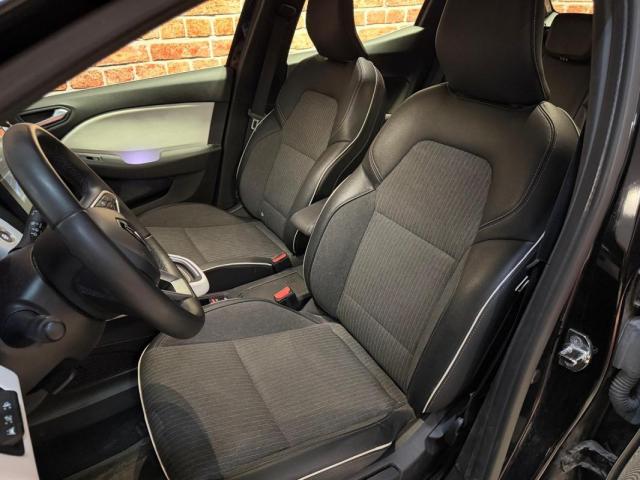 Renault Clio image 9