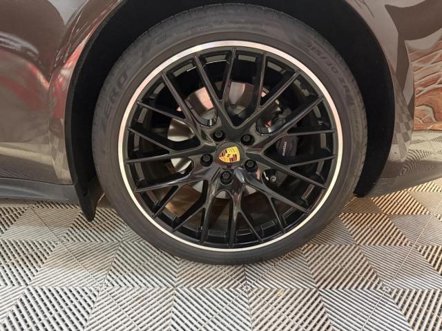 Porsche Panamera image 3