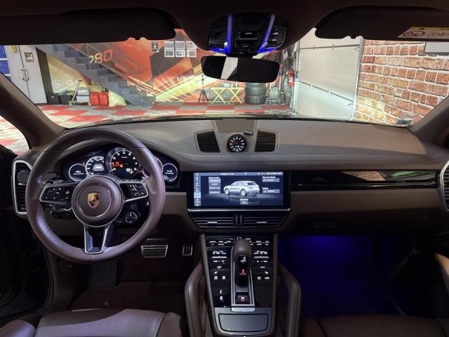 Porsche Cayenne image 9
