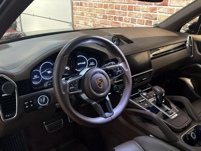 Porsche Cayenne image 6