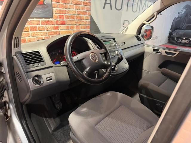 Volkswagen T5 Multivan image 7