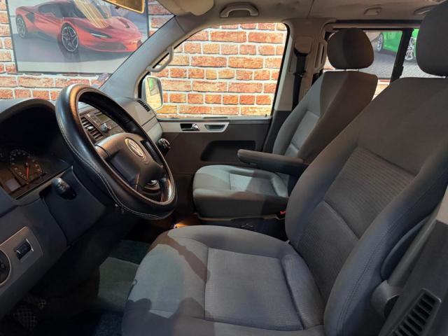Volkswagen T5 Multivan image 4