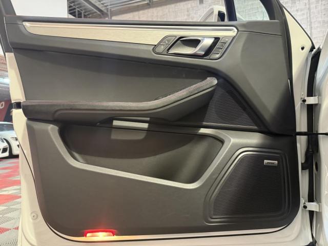Porsche Macan image 5